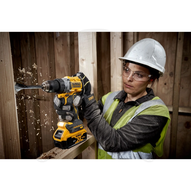 Fúró-csavarozó, akkus 18V 2db 5.0Ah Li-ion - kefementes -  DeWalt