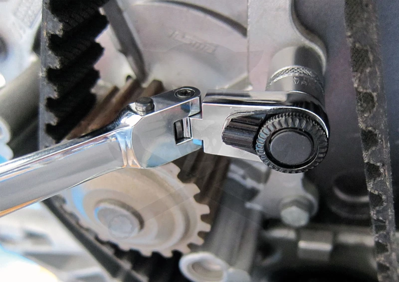 Racsnis hajtószár extra hosszú flexibilis fejjel 1/4" bit+1/4" dugófej