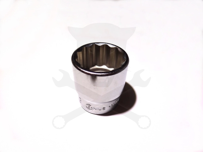 Dugókulcs - crowafej 1/2" 12 szög normál 31 mm Genius