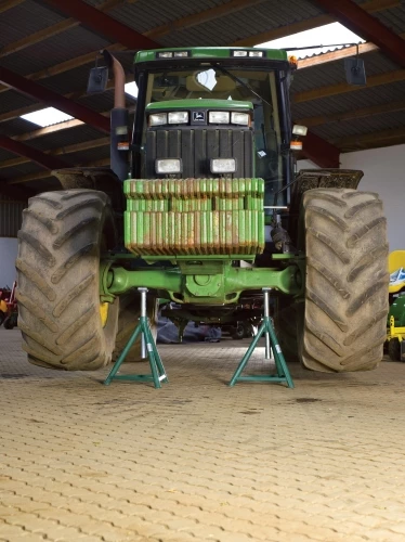 Szerelőbak  3 tonnás 320 - 560 mm - Compac - 1 darab G2