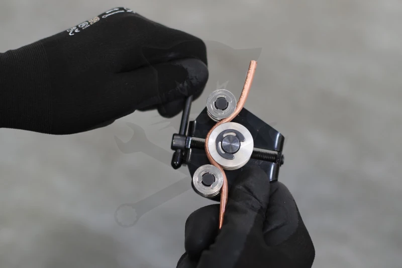 Fékcső hajlító és kiegyenesítő szerszám max.6.35 mm fékcsőhöz - Laser
