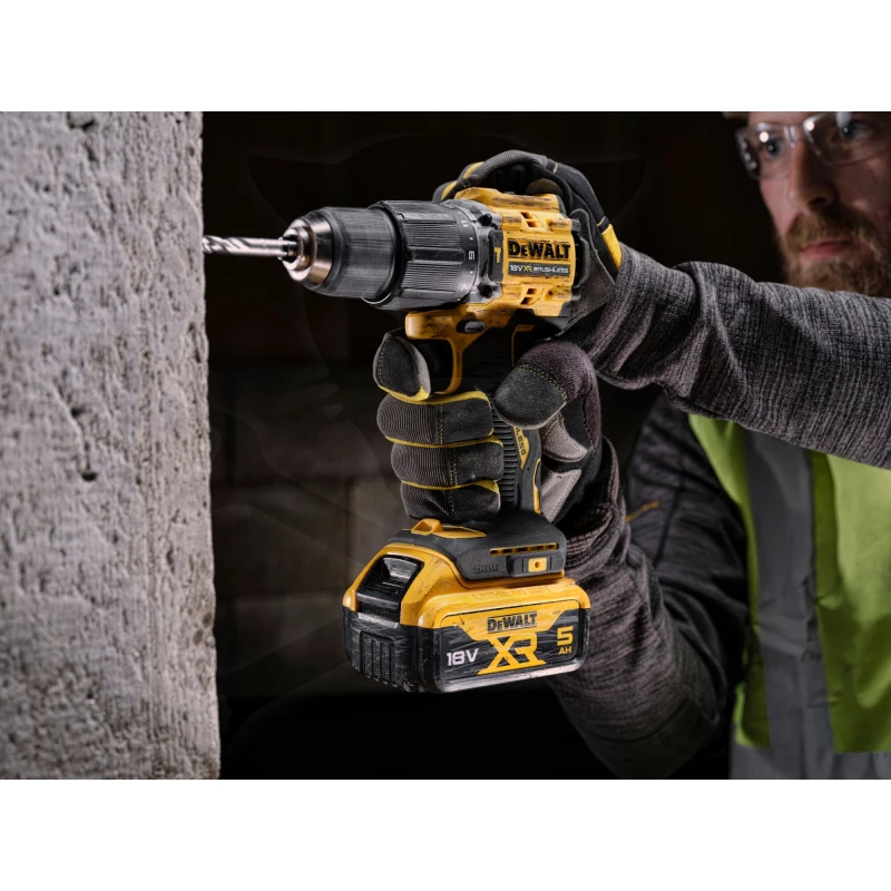 Fúró-csavarozó, akkus 18V 2db 5.0Ah Li-ion - kefementes -  DeWalt