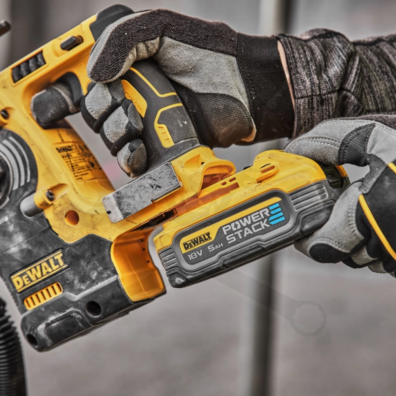 Fúró-vésőkalapács akkus 18V  2.1J 2db 5.0Ah -POWERSTACK- DeWalt