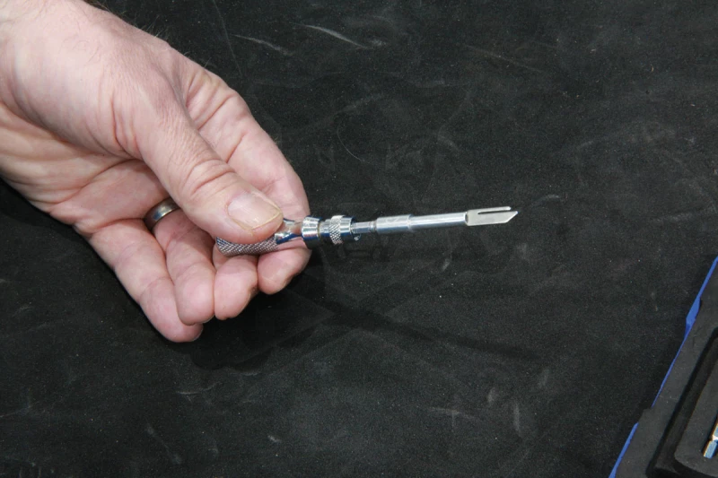 Kábelcsatlakozó szerelő - saru eltávolító készlet  6 db-os TEHER - Laser