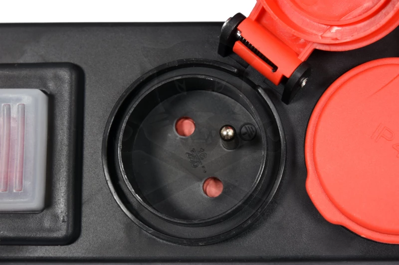 Hosszabbító kábel  3 m - kültéri IP44 gumi kábel 3 x 1.5 mm2x5 3500W